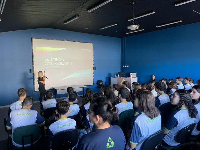 Polícia Civil realiza palestras com tema “Bullying e Cyberbullying” em Campo Grande