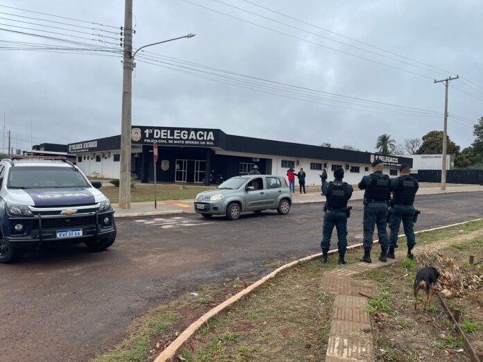 Polícia Civil realiza reprodução simulada de uma tentativa de homicídio ocorrido em março deste ano em Bataguassu