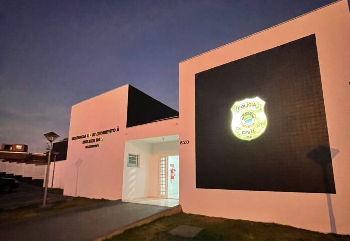 Polícia Civil prende homem que se masturbava para alunas adolescentes próximo de uma escola em Dourados