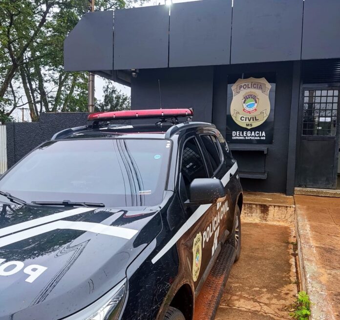 Filho que agrediu a mãe em Coronel Sapucaia é preso pela Polícia Civil ao descumprir medida protetiva de urgência