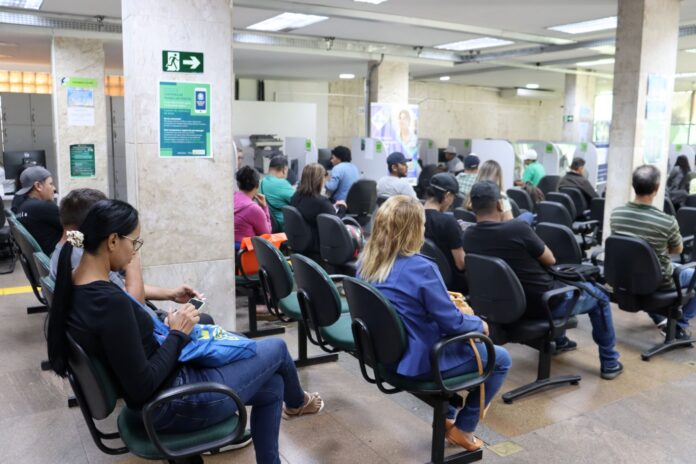 Empresa de Recursos Humanos realiza processo seletivo na Funtrab para candidatos sem experiência