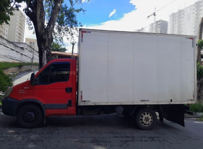 Polícia Civil localiza e identifica condutor de caminhão que atropelou vítima e fugiu do local