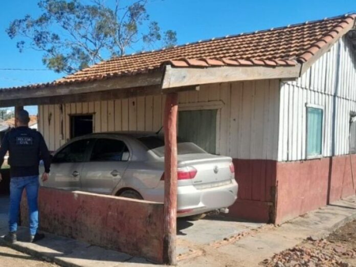Homem é preso por agredir e manter esposa grávida em cárcere em fazenda de MS