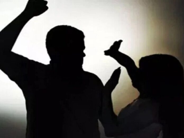 Homem é preso por perseguir, ameaçar e agredir a companheira em Água Clara