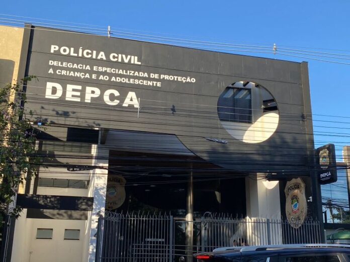 Segurança de escola é alvo da polícia por compartilhar material de abuso sexual infantil