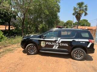 Produtor de mandioca tenta pegar água em córrego, escorrega e morre afogado Produtor de mandioca tenta pegar água em córrego, escorrega e morre afogado