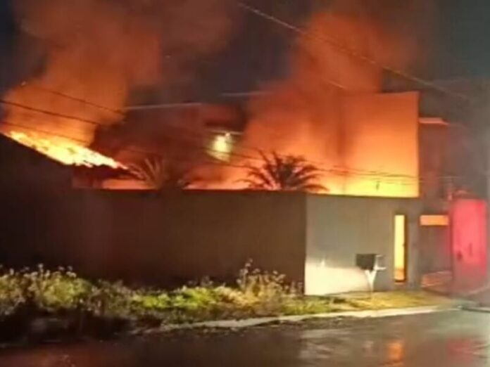JD1TV: Vídeo mostra dimensão do incêndio que carbonizou casal em Campo Grande