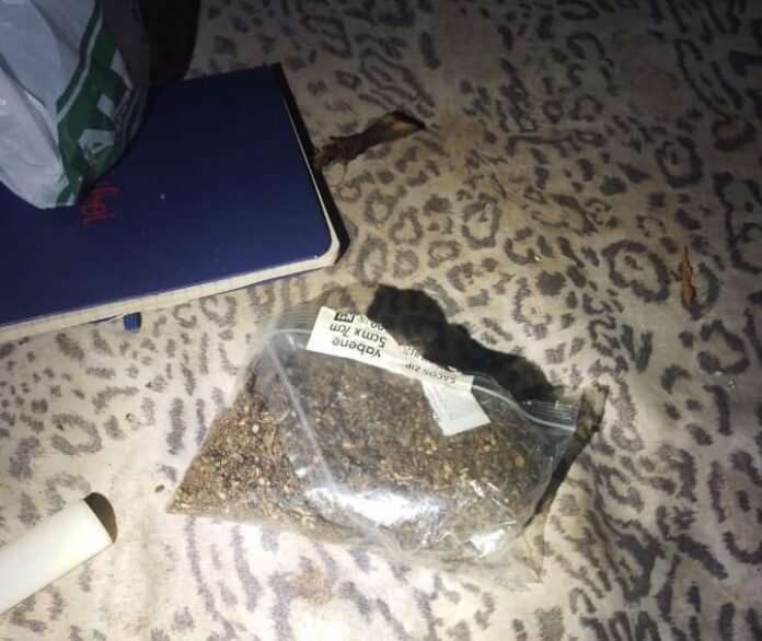 Polícia Civil cumpre mandados de busca e apreensão e prende homem por tráfico de drogas, em Campo Grande