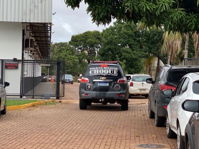 Homem dá tiros para o alto durante a virada do ano e é preso pelo Choque na Capital