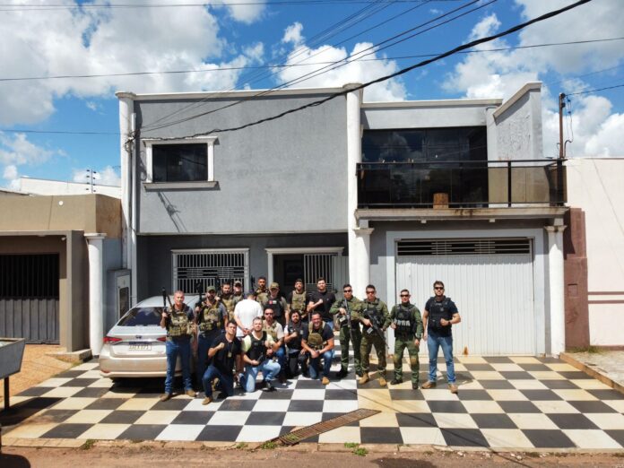 Polícia Civil participa de ação integrada e cumpre dois mandados de prisão por tráfico de drogas, em apoio à Polícia Civil de Goiás