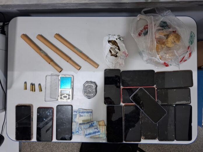 Polícia Civil prende três pessoas em flagrante por tráfico de drogas e porte de munições em Água Clara