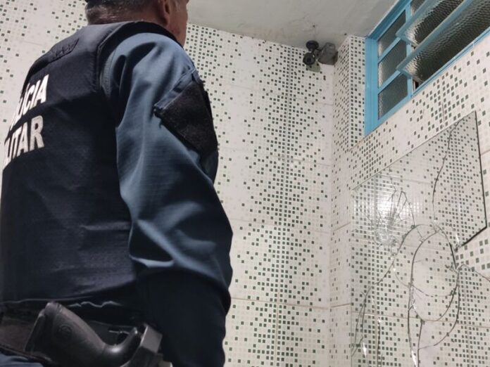 Câmera é encontrada em banheiro feminino de escola e levanta suspeitas na Capital