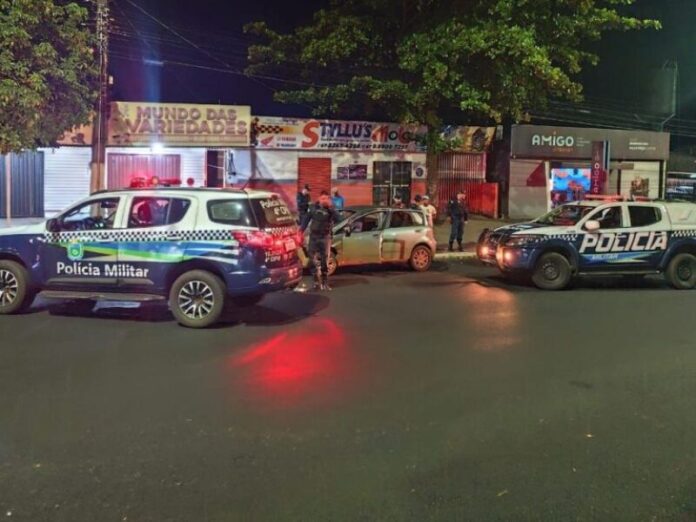 Homem é morto com golpe de faca em confusão em bar de Costa Rica