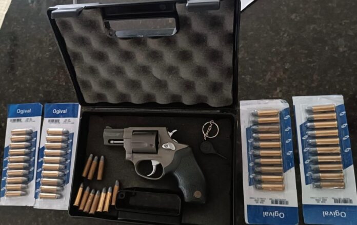 Polícia Civil cumpre mandado de busca e apreende arma de fogo utilizada para ameaças em contexto de violência doméstica em Campo Grande