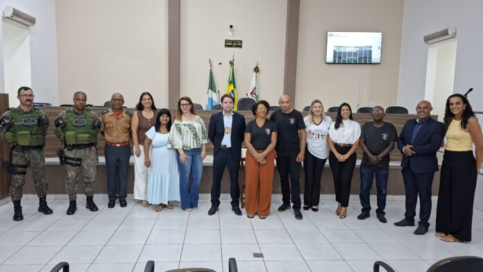 Polícia Civil realiza palestra sobre prevenção à violência contra crianças e adolescentes na Câmara Municipal de Bataguassu
