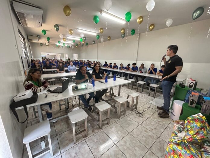 Polícia Civil participa de ciclos de palestras em empresa de Aparecida do Taboado