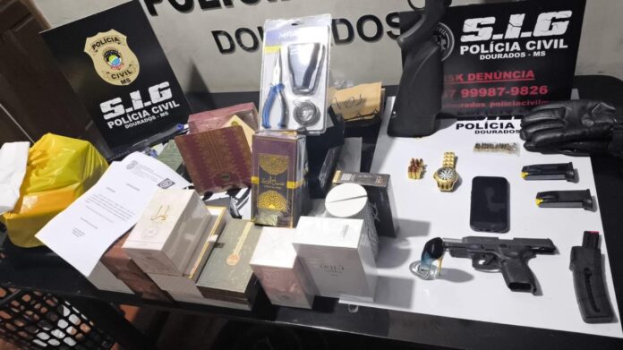 Polícia Civil cumpre mandados de prisão contra integrantes de associação criminosa especializada em roubo de veículos e mercadorias contrabandeadas