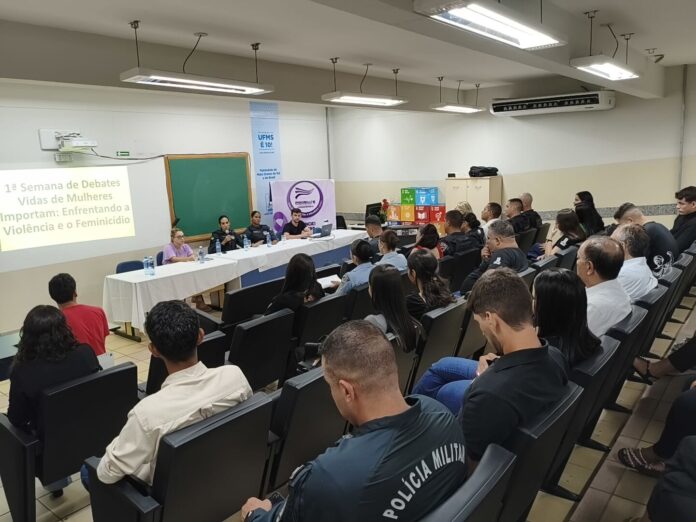 Polícia Civil participa de palestra na UFMS em Coxim