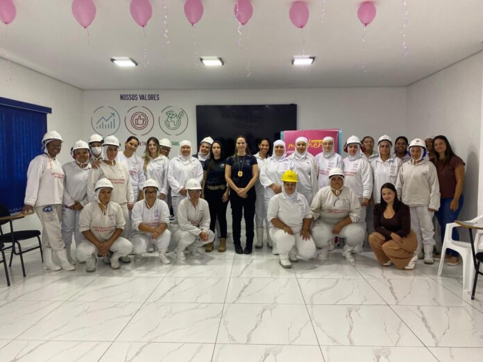 Polícia Civil realiza palestra na empresa Minerva Foods sobre enfrentamento à violência contra a mulher em Bataguassu