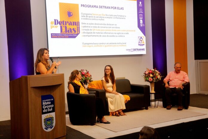 Delegadas da Polícia Civil participam de ação do Detran-MS voltada ao fortalecimento do protagonismo feminino