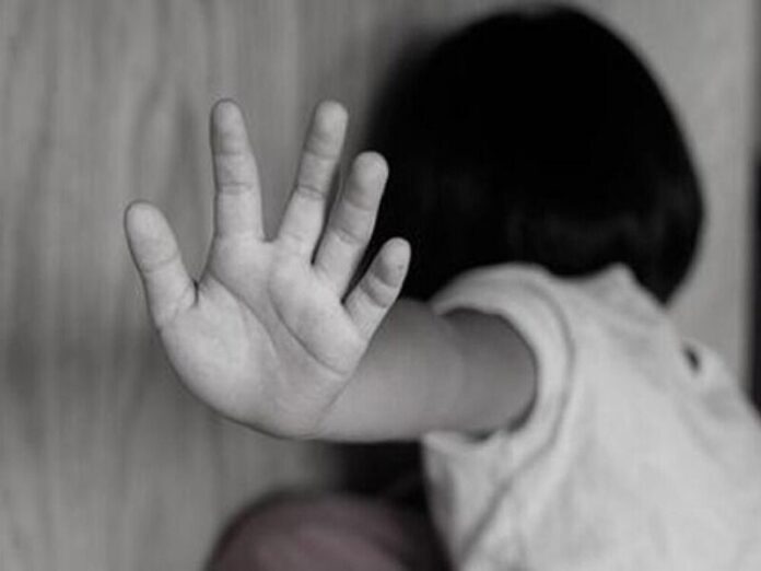 Homem de 38 anos estupra e engravida menina de 11 anos