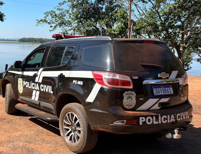 Polícia Civil cumpre mandado de busca e apreensão e prende homem por posse de arma de fogo e drogas em Eldorado