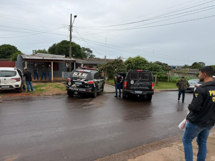 Polícia Civil desarticula grupo envolvido em furtos de caminhonetes e prende suspeitos em flagrante
