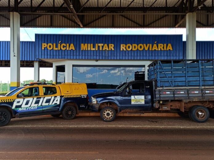 Dois são presos por roubo de três veículos em Sidrolândia