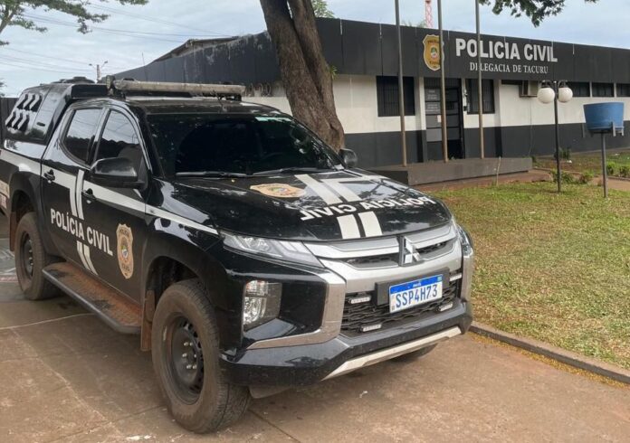 Polícia Civil prende homem que enganou idoso, furtou cartão bancário e comprou celular com o cartão furtado em Tacuru