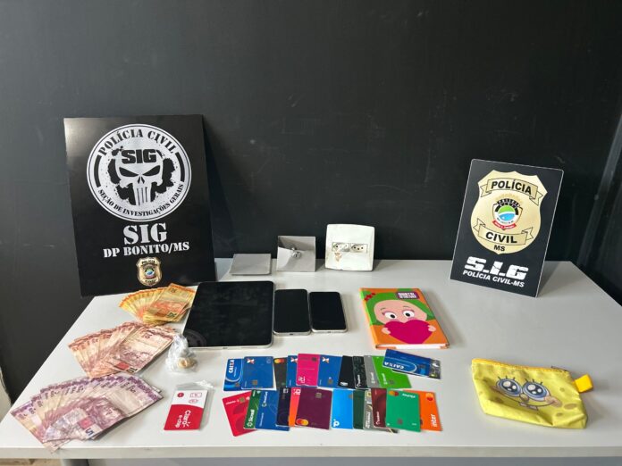 Polícia Civil cumpre mandado de busca e apreensão durante investigação de tráfico de drogas em Bonito