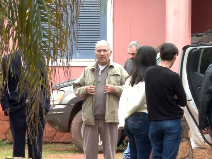 Após morte de fisioteperauta, cardiologista é mantido preso por 'excesso' de armas