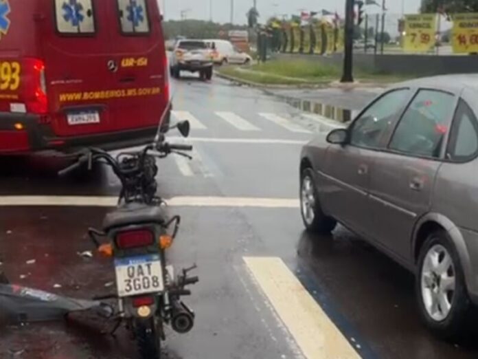 Motociclista morre e garupa fica em estado grave em acidente na Duque de Caxias