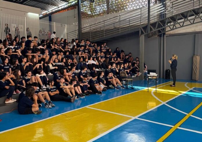 Polícia Civil promove palestras sobre bullying e cyberbullying para estudantes em Campo Grande
