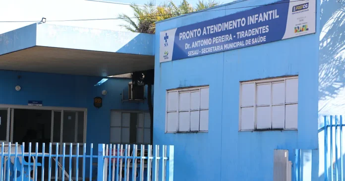 Adolescente de 12 anos é esfaqueado por colega ao sair Adolescente de 12 anos é esfaqueado por colega ao sair da escola em Campo Grande