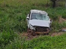 Homem morre após carro colidir de frente com carreta na BR-163