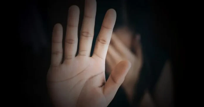 Menina de MS relata estupro de homem após encontro marcado Menina de MS relata estupro de homem após encontro marcado pela internet