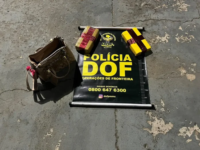 Mulher é presa com 2 kg de cocaína que levaria para Campo Grande